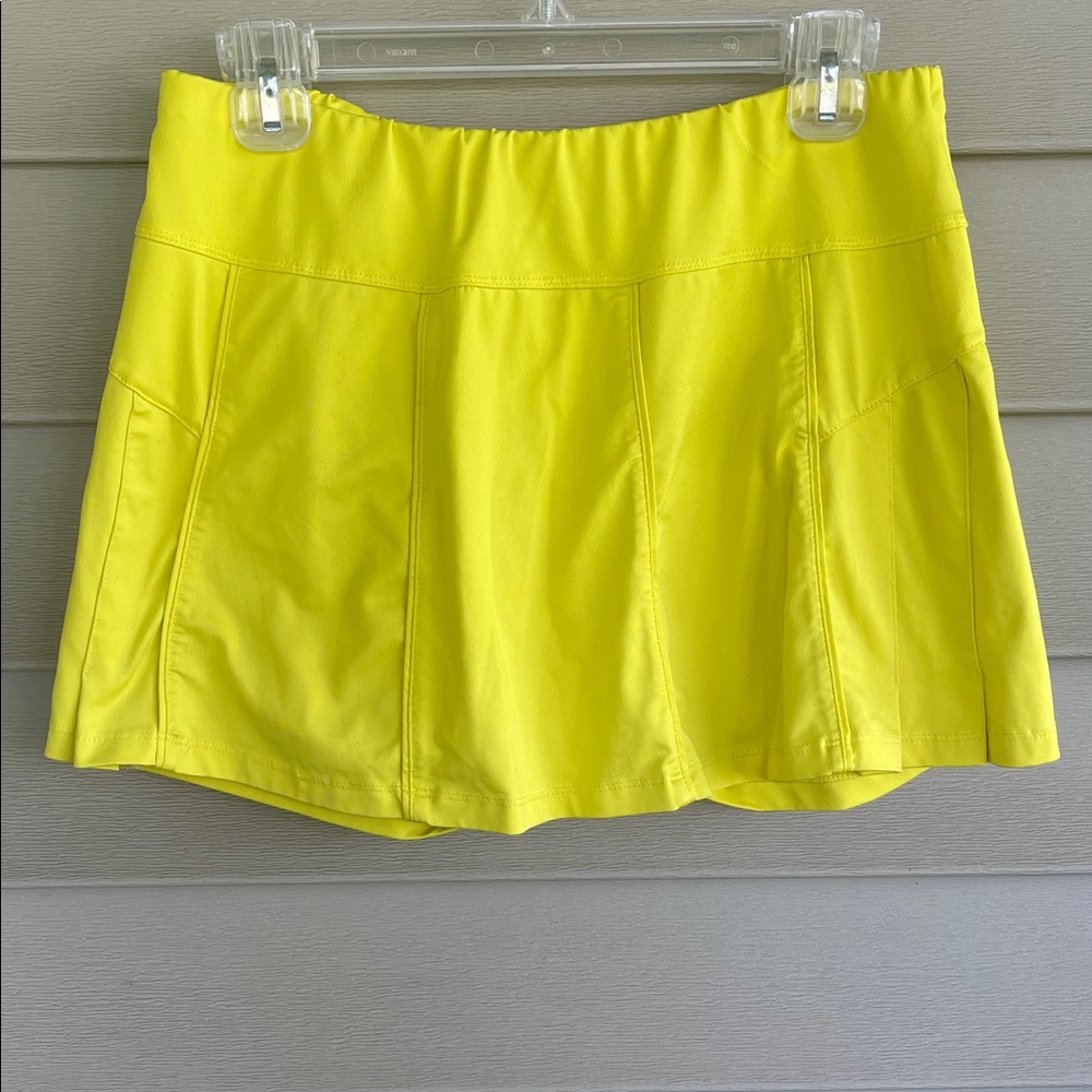Tail Sunny Yellow Apparel